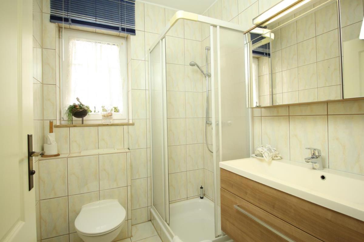 Ferienhaus Am Yachthafen, Strandlaeufer Apartment Rostock